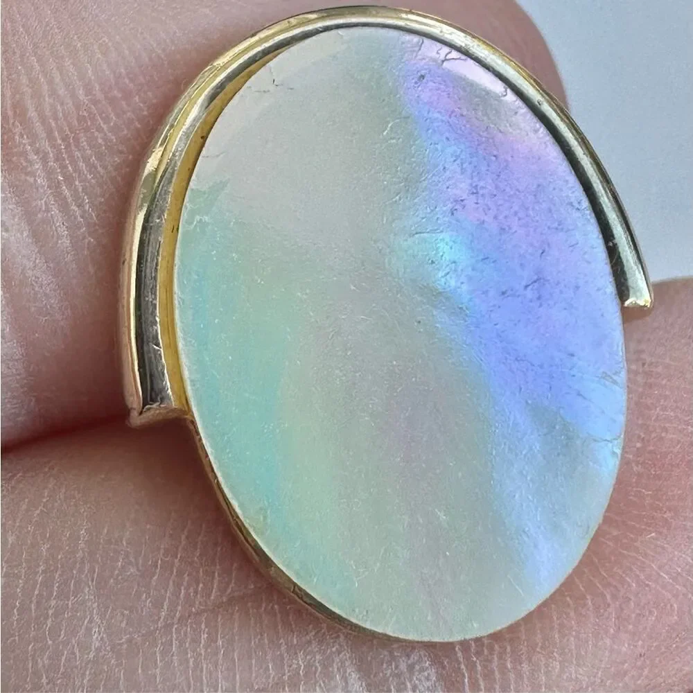 Gold tone mother of pearl vintage cufflinks